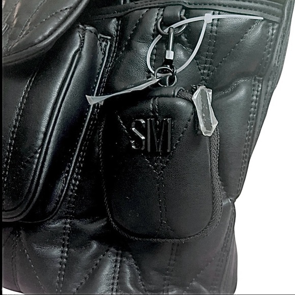 New! STEVE MADDEN Black Tote with Change Purse. Lots of pockets and compartments - Picture 16 of 16